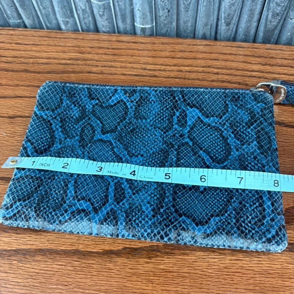 Henri Bendel Blue Snakeskin Embossed Leather Wristlet Pouch Clutch Bag